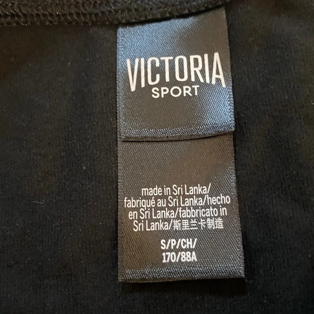 Victoria Sport Black Mesh Workout Crop Top size Small